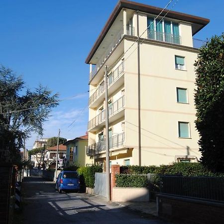 Hotel Casa Diomira Lido di Camaiore Dış mekan fotoğraf